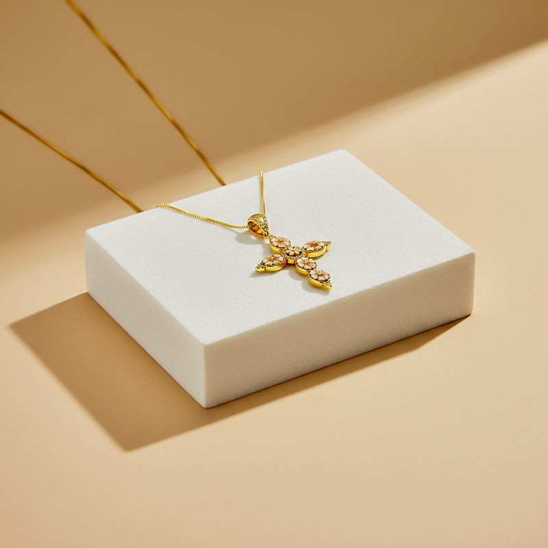 Stříbrný řetízek s křížkem s kamejí, stříbro 925/1000, 6 g, pozlaceno