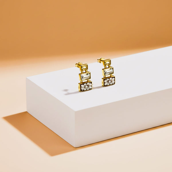 Obdélníkové stříbrné dámské náušnice s kamejí, stříbro 925/1000, 4,2 g, pozlaceno