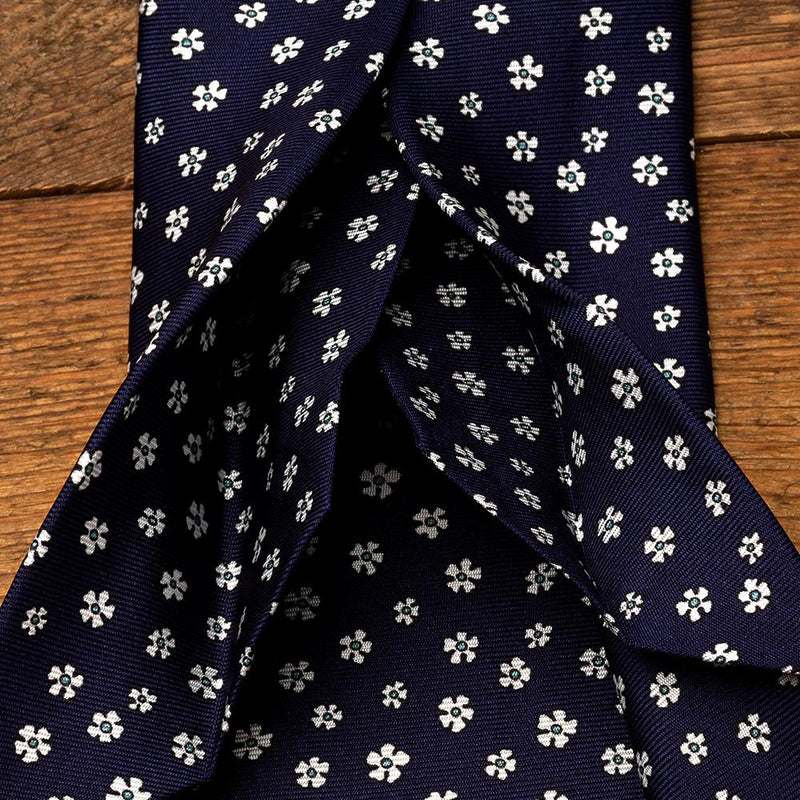 Luxusní hedvábná kravata ANTORINI, tmavě modrá s květy (4307656966188)