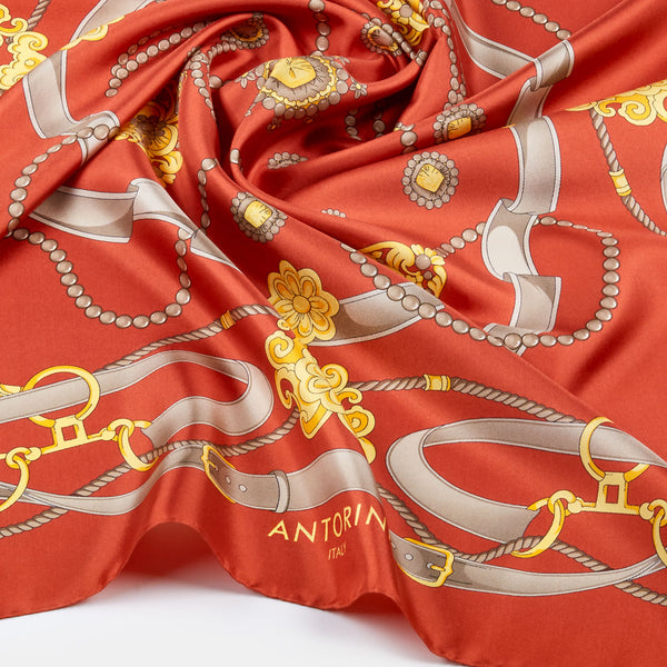 Červený hedvábný šátek ANTORINI Gold & Bridle (4038225428524)