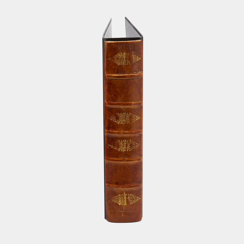 A4 šanon s kroužkovou mechanikou, imitace historické knihy, hnědý-ANTORINI® (4287368396844)