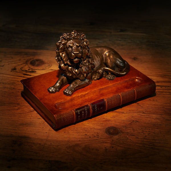 Stojánek na psací potřeby s motivem lva, bronz-ANTORINI® (4293089656876)