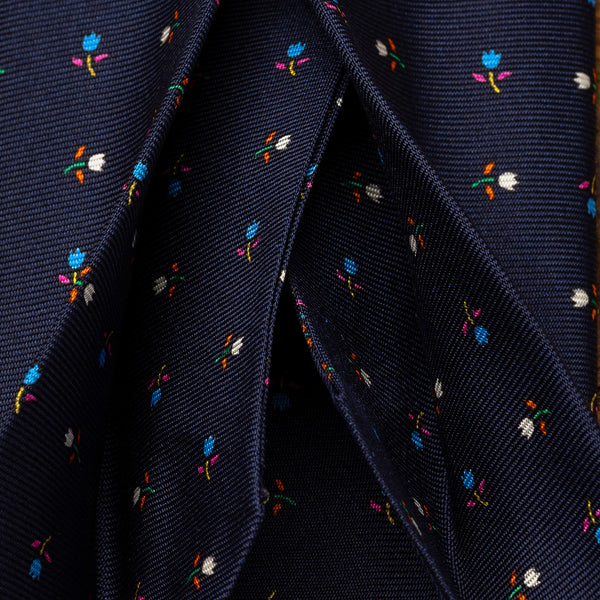 Luxusní hedvábná kravata ANTORINI, modrá s tulipány (4164723277868)
